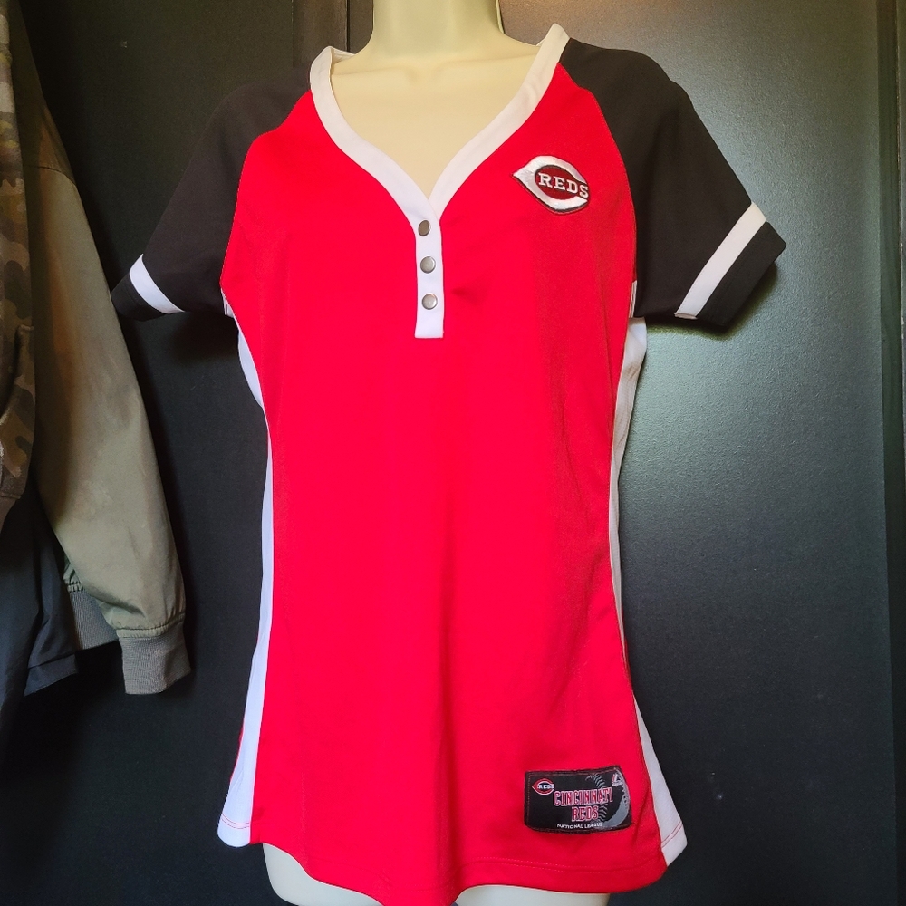 Cincinati Reds shirt